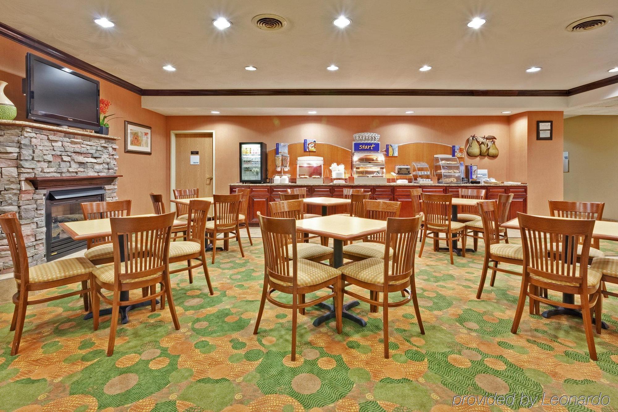 Holiday Inn Express Winfield - Teays Valley Hurricane Esterno foto