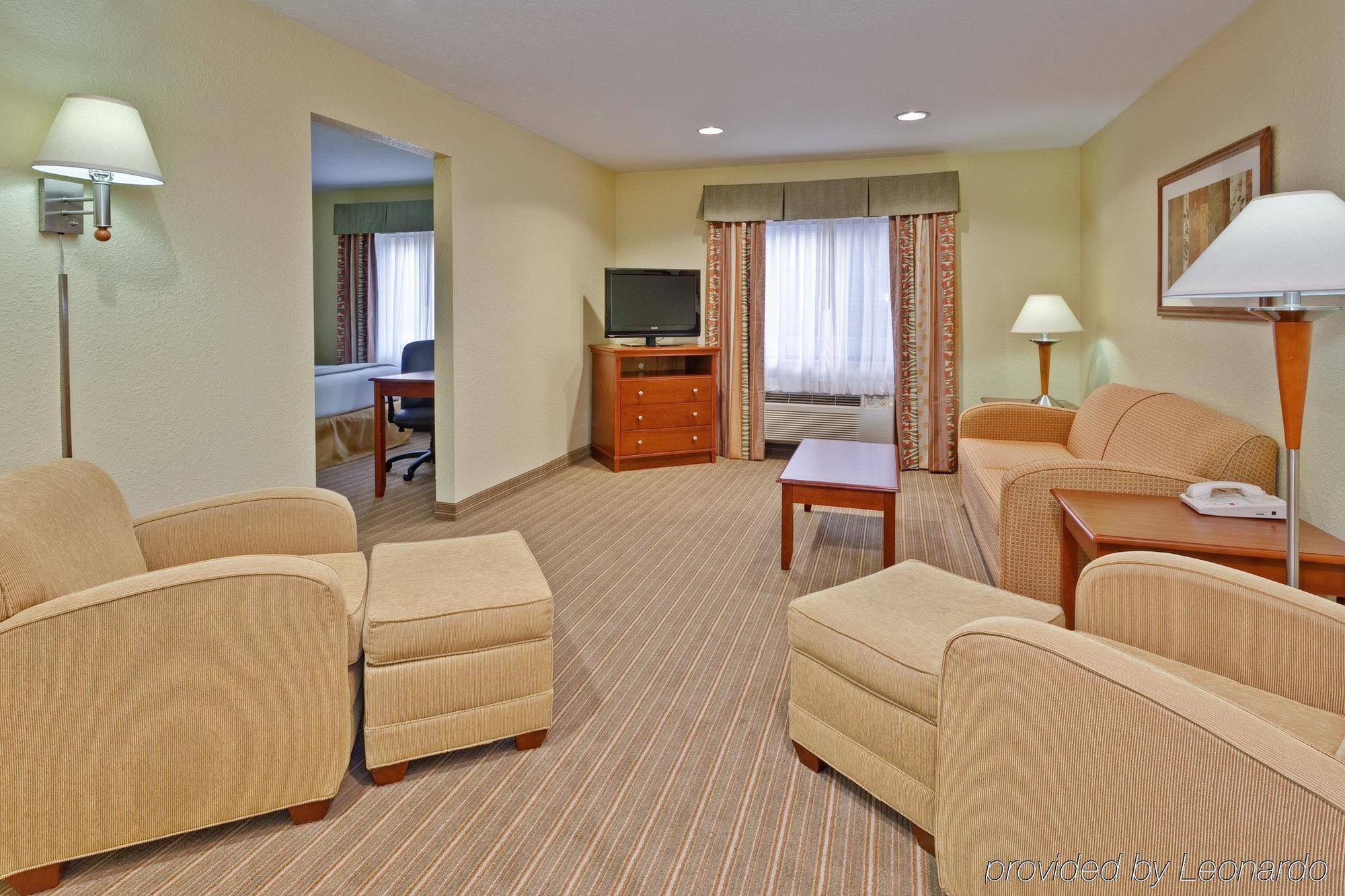 Holiday Inn Express Winfield - Teays Valley Hurricane Camera foto
