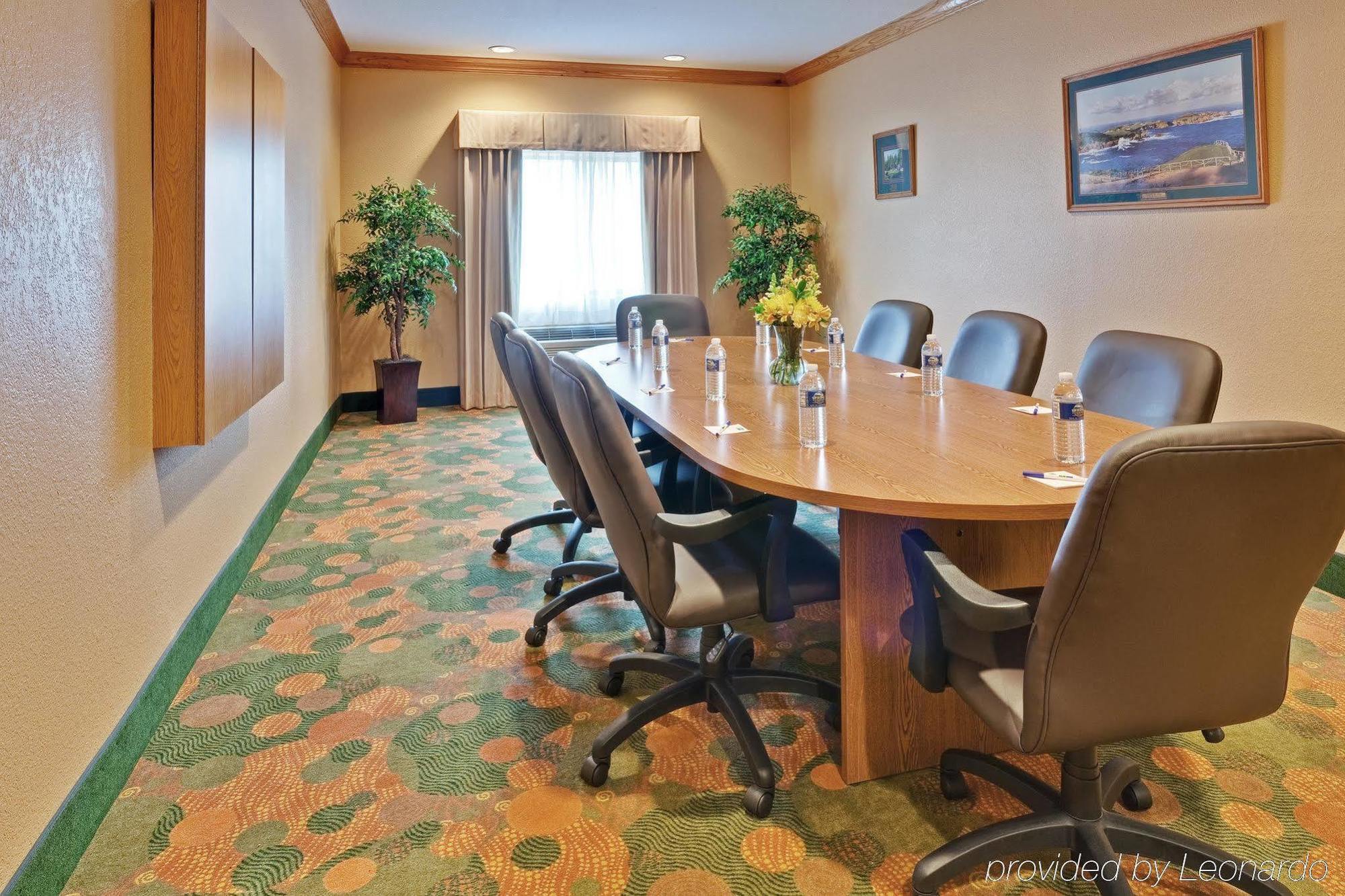 Holiday Inn Express Winfield - Teays Valley Hurricane Servizi foto